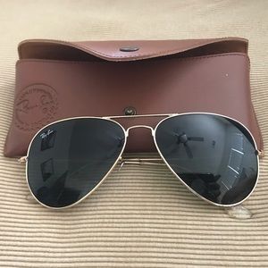 Ray Ban Aviators with case